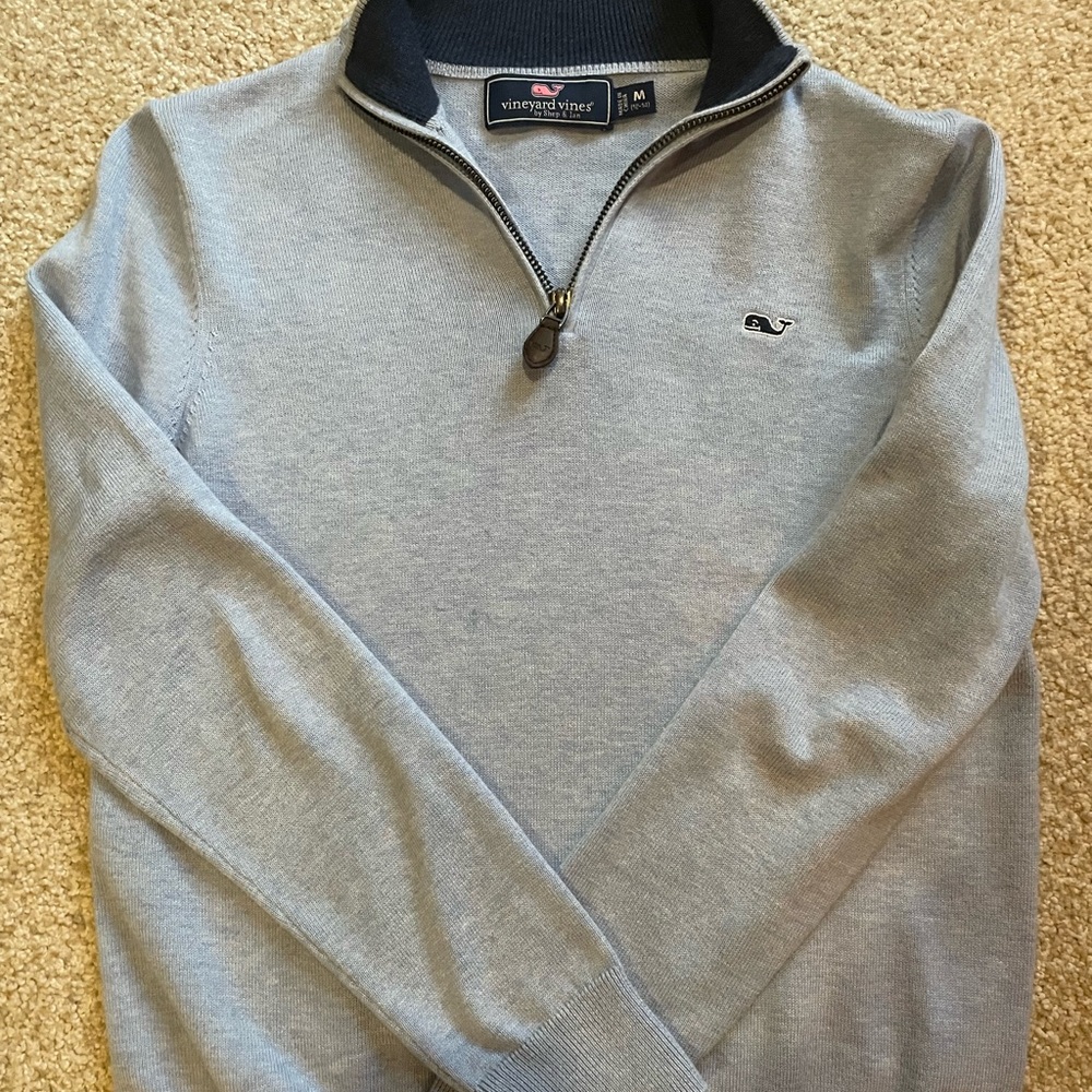 Boys vineyard vines sweater